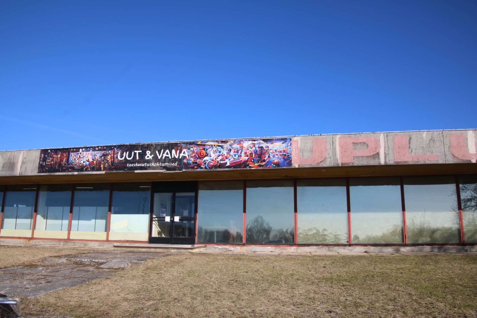 Virtsu taaskasutuskeskus Uut ja Vana. Virtsu, Eesti. Visit Virtsu