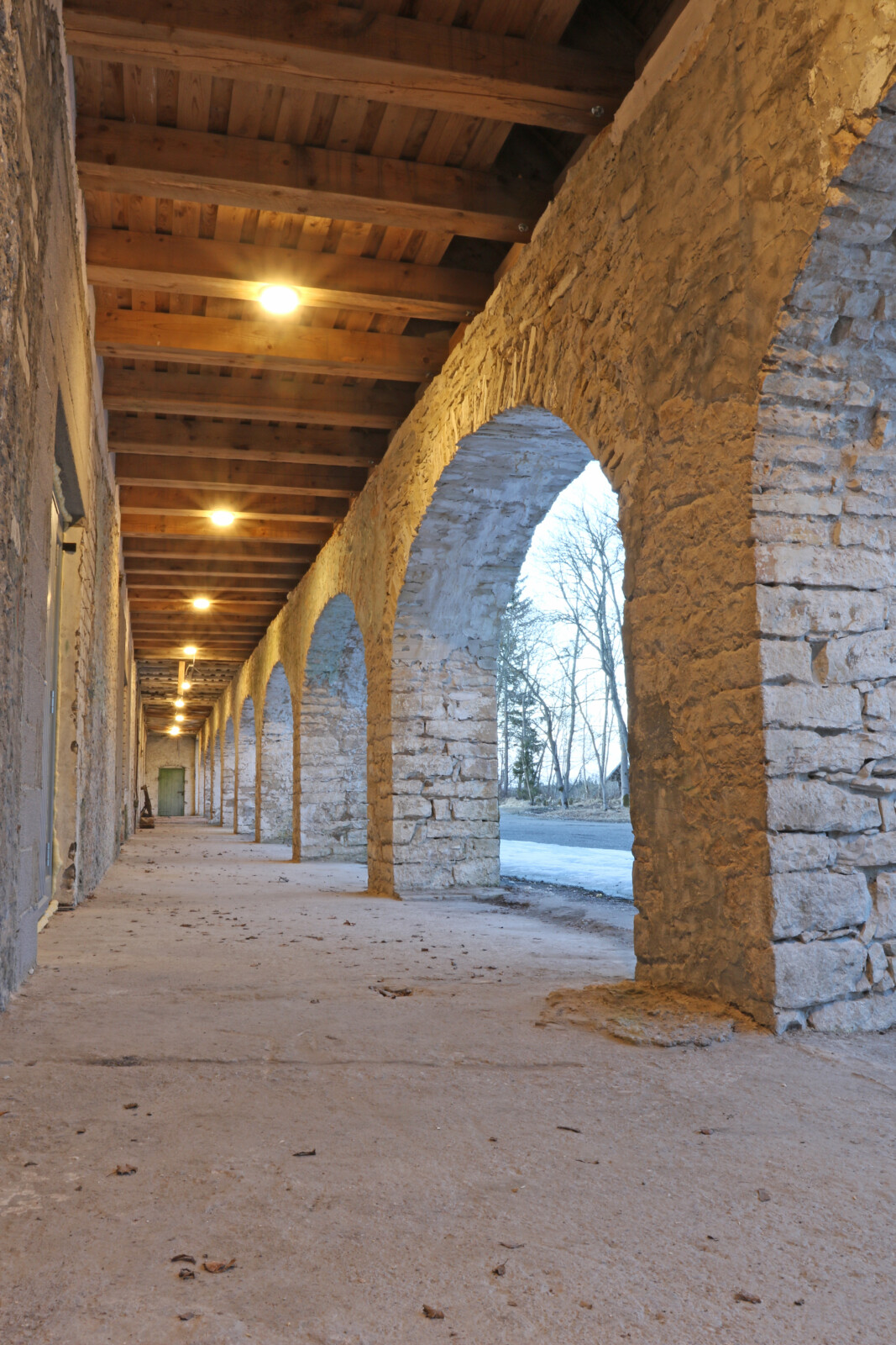 Virtsu mõisatall Visit Virtsu